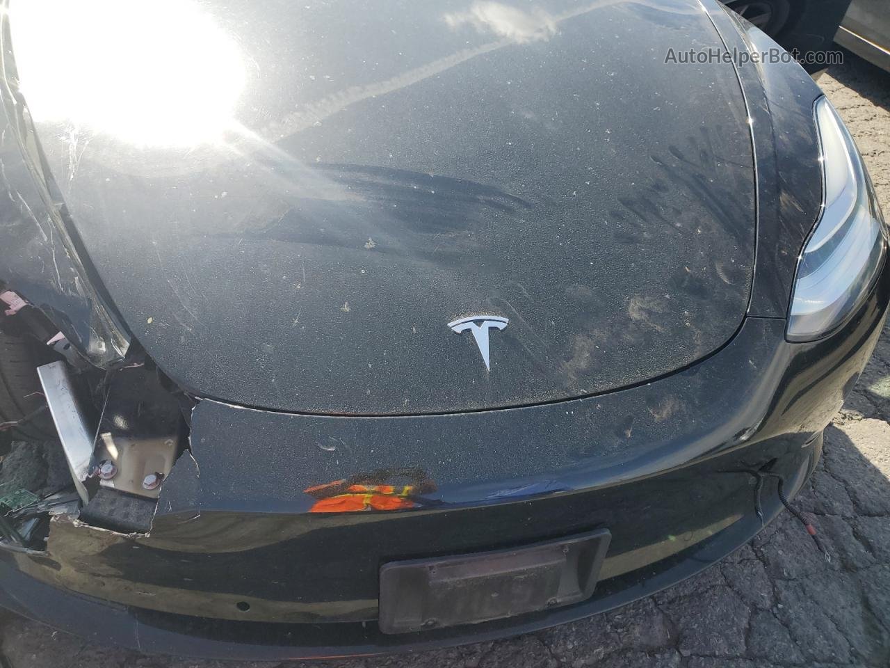 2019 Tesla Model 3  Черный vin: 5YJ3E1EA9KF398268