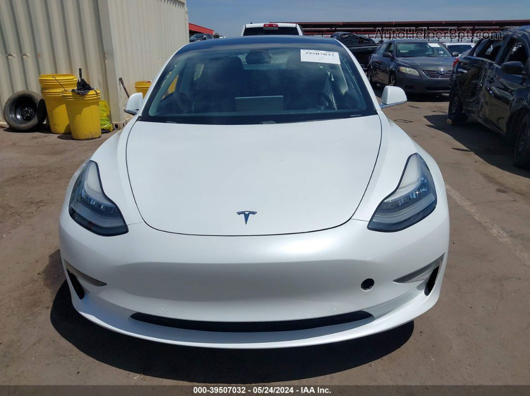 2020 Tesla Model 3 Standard Range Plus Rear-wheel Drive/standard Range Rear-wheel Drive White vin: 5YJ3E1EA9LF597564