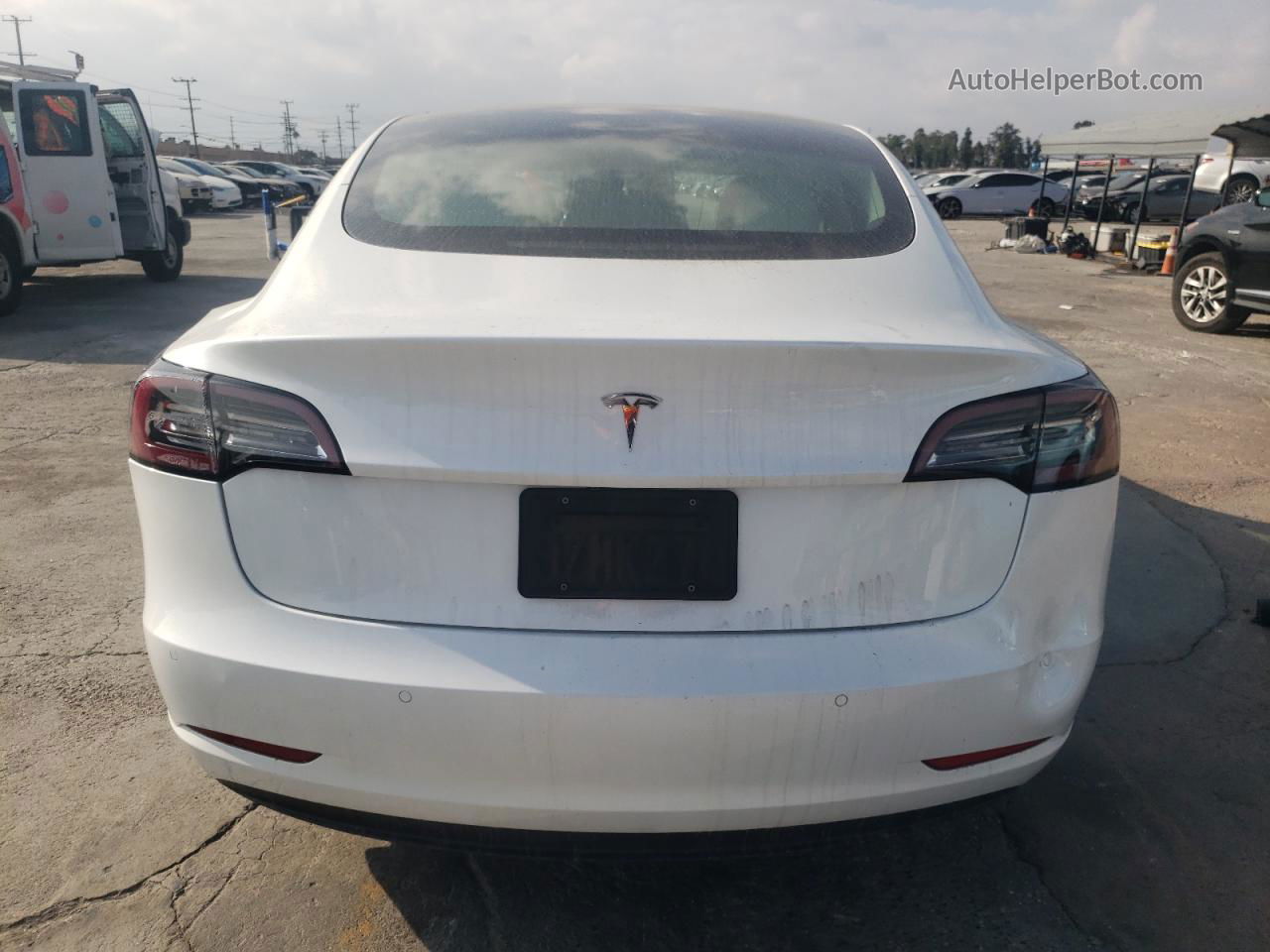 2020 Tesla Model 3  White vin: 5YJ3E1EA9LF616064