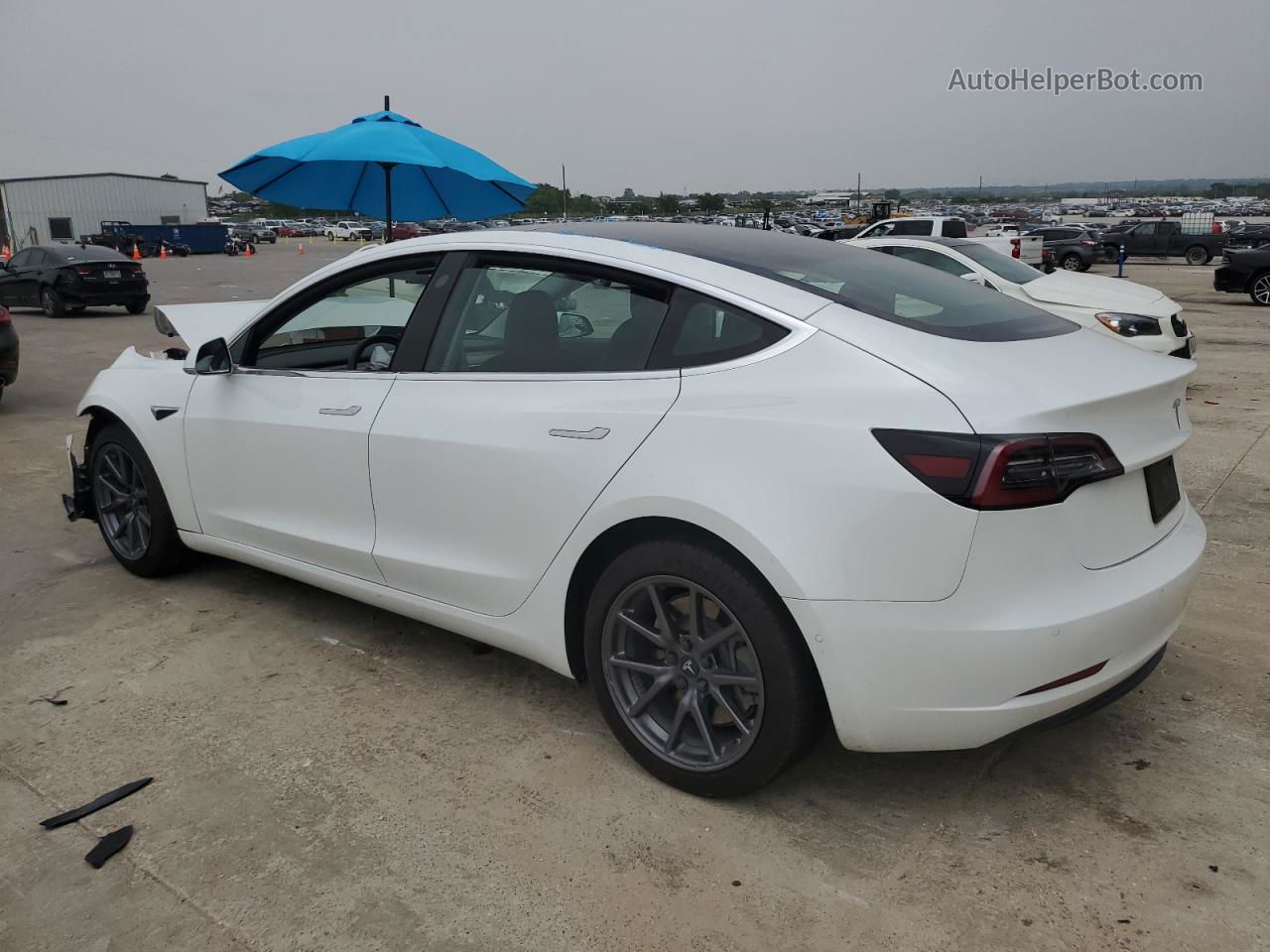 2020 Tesla Model 3  White vin: 5YJ3E1EA9LF632071