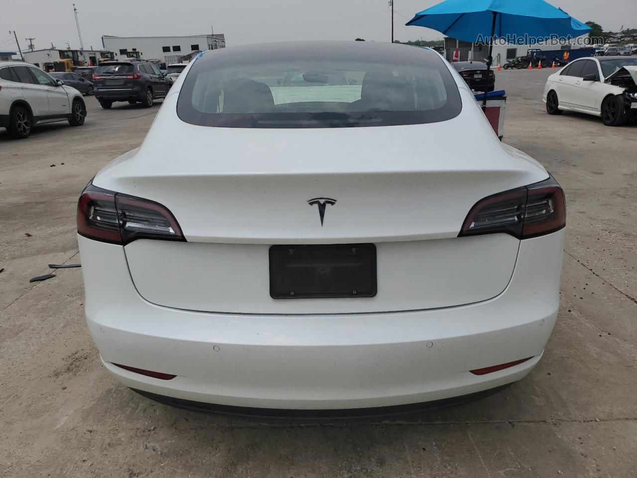 2020 Tesla Model 3  White vin: 5YJ3E1EA9LF632071