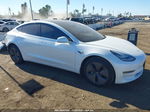 2020 Tesla Model 3 Standard Range Plus Rear-wheel Drive/standard Range Rear-wheel Drive White vin: 5YJ3E1EA9LF660601