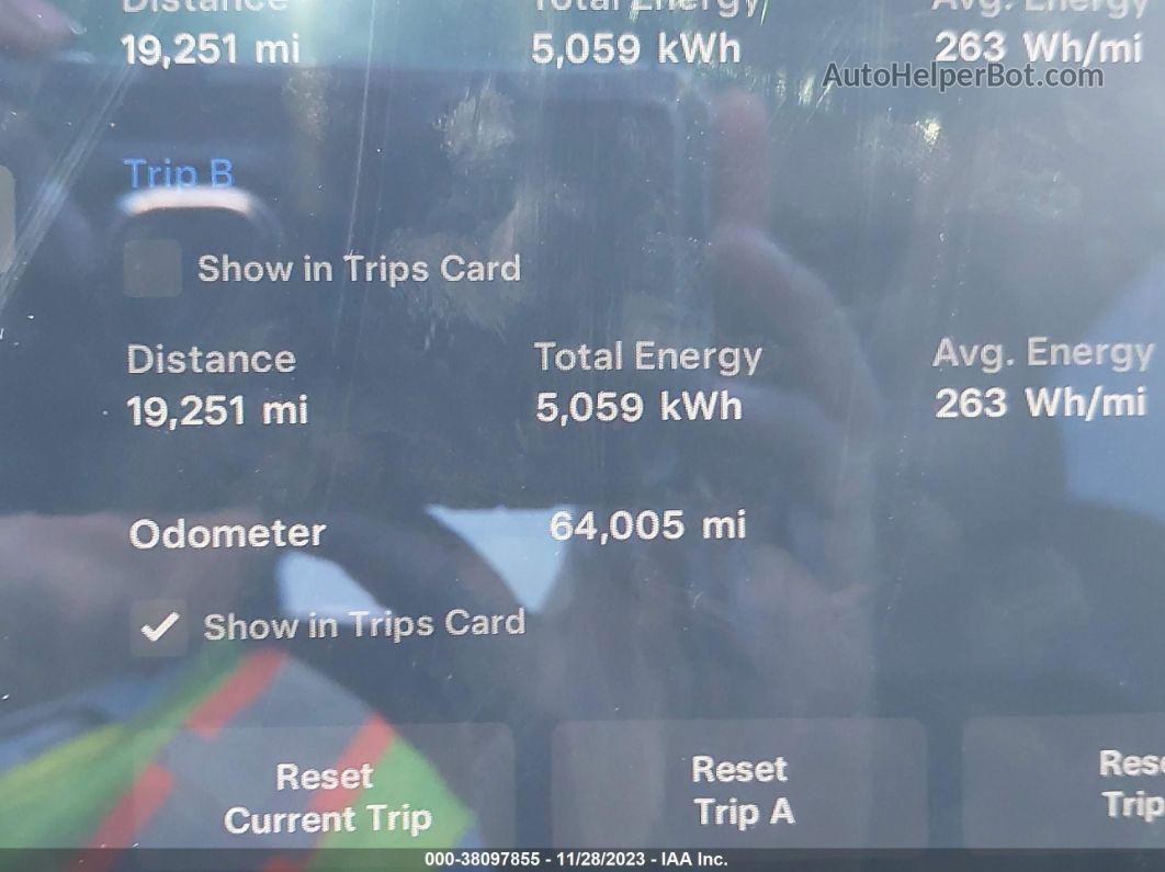 2020 Tesla Model 3 Standard Range Plus Rear-wheel Drive/standard Range Rear-wheel Drive White vin: 5YJ3E1EA9LF660601