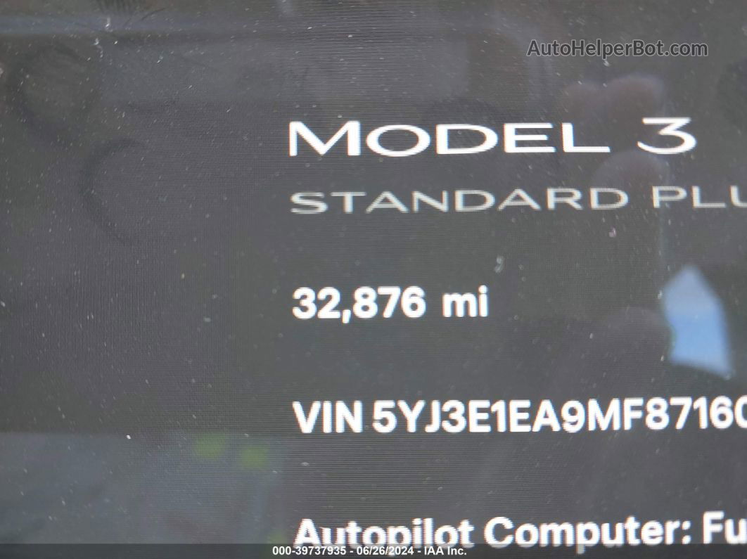 2021 Tesla Model 3 Standard Range Plus Rear-wheel Drive White vin: 5YJ3E1EA9MF871606