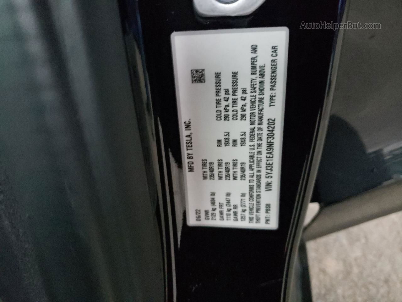 2022 Tesla Model 3  Черный vin: 5YJ3E1EA9NF304202