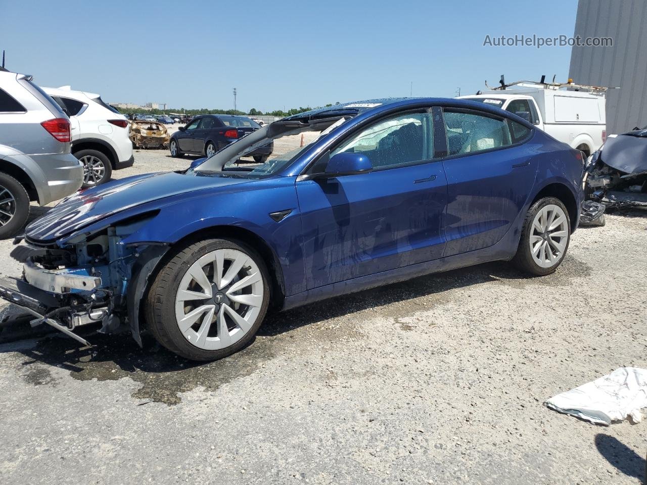 2022 Tesla Model 3  Blue vin: 5YJ3E1EA9NF371110