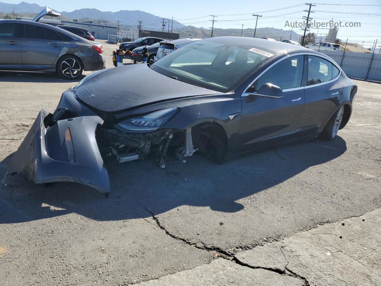 2018 Tesla Model 3  Silver vin: 5YJ3E1EAXJF015078