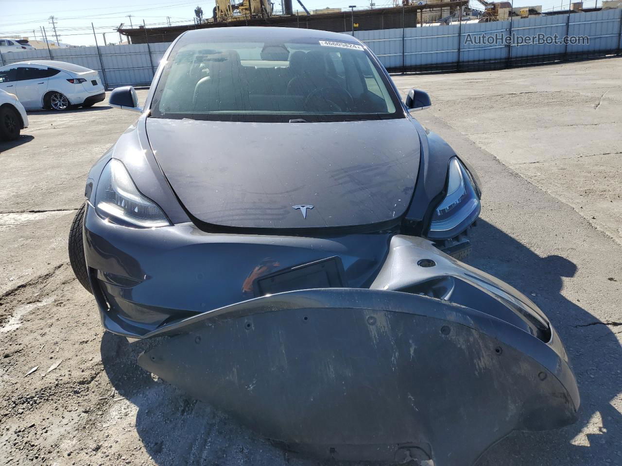 2018 Tesla Model 3  Silver vin: 5YJ3E1EAXJF015078