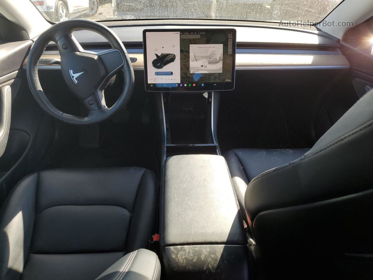 2018 Tesla Model 3  Черный vin: 5YJ3E1EAXJF016148