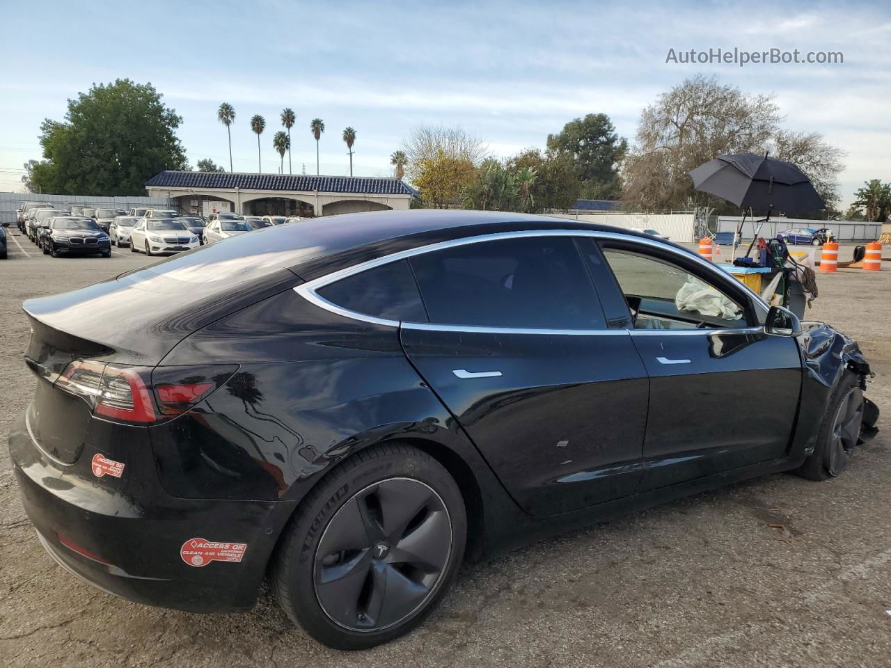 2018 Tesla Model 3  Black vin: 5YJ3E1EAXJF038697