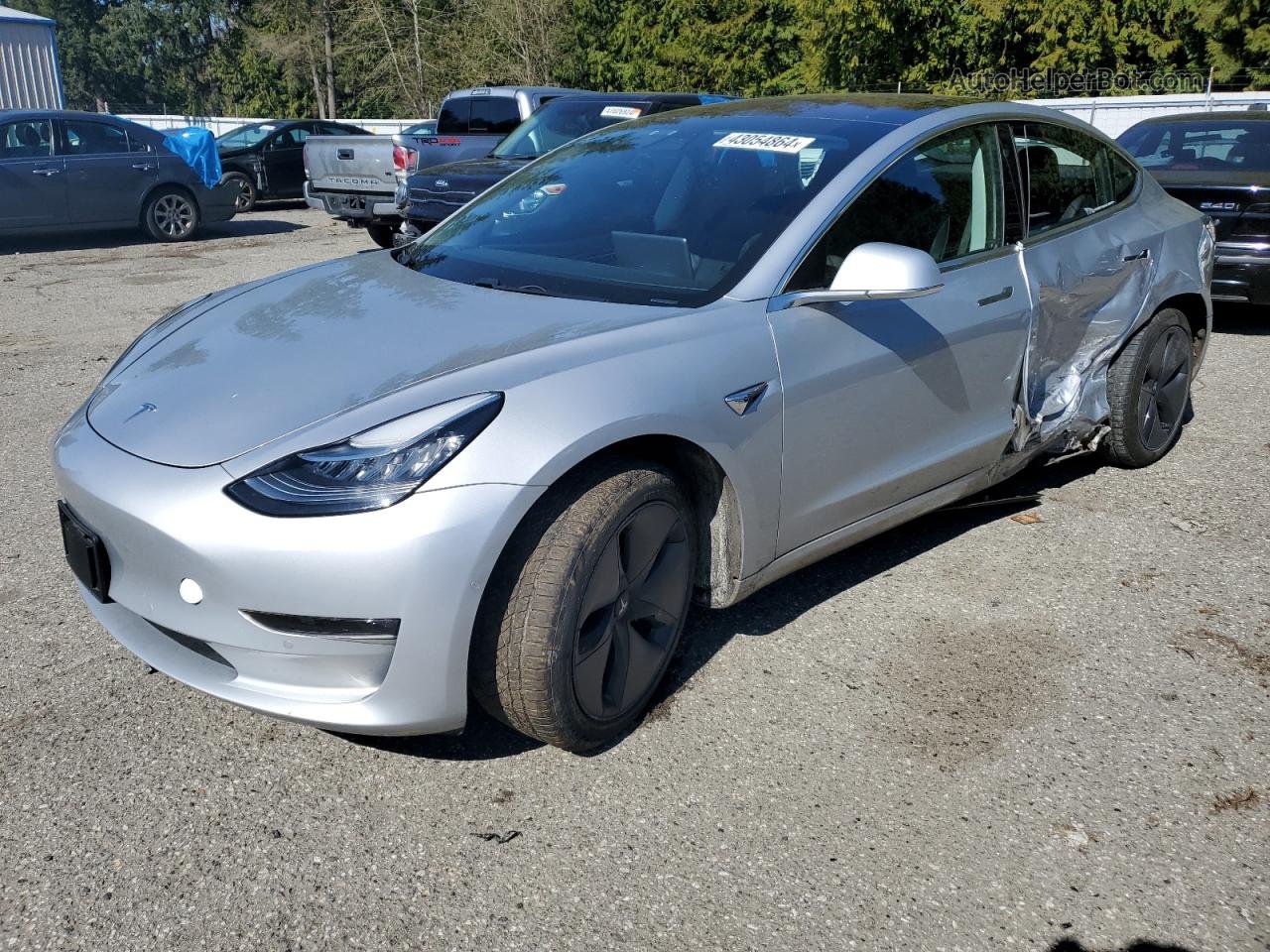 2018 Tesla Model 3  Серебряный vin: 5YJ3E1EAXJF041857
