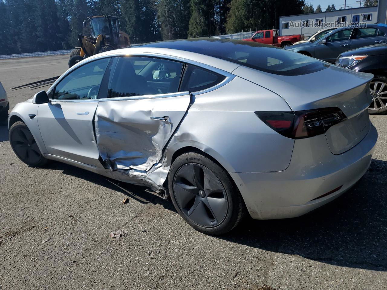 2018 Tesla Model 3  Silver vin: 5YJ3E1EAXJF041857