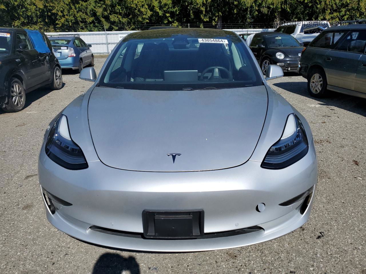 2018 Tesla Model 3  Silver vin: 5YJ3E1EAXJF041857