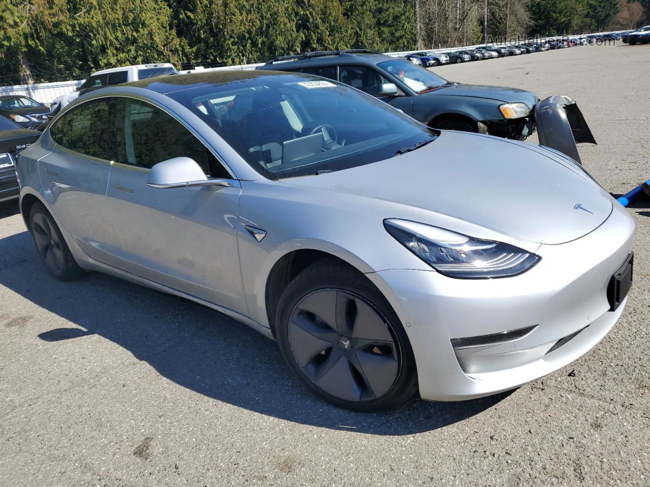 2018 Tesla Model 3  Silver vin: 5YJ3E1EAXJF041857