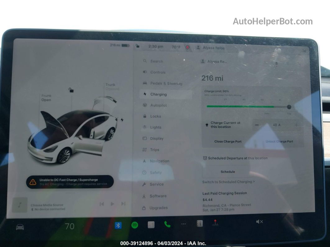 2018 Tesla Model 3 Long Range/mid Range White vin: 5YJ3E1EAXJF049151