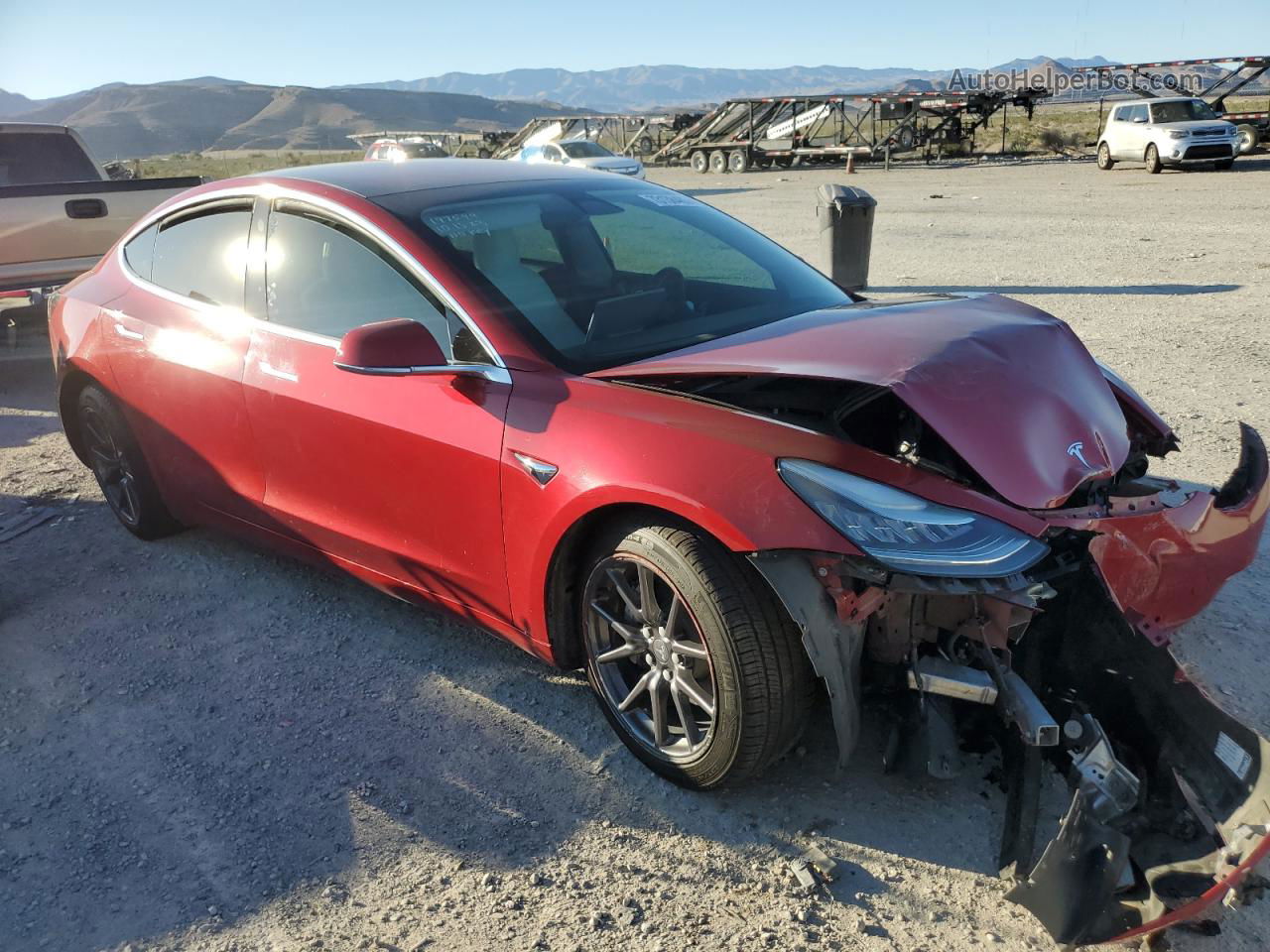 2018 Tesla Model 3  Red vin: 5YJ3E1EAXJF167474