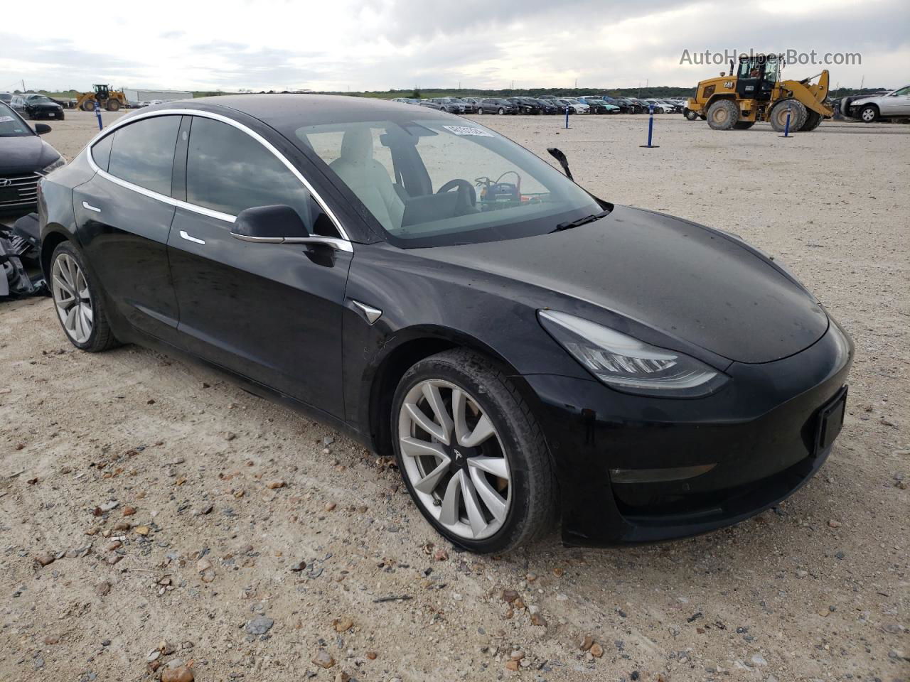 2018 Tesla Model 3  Черный vin: 5YJ3E1EAXJF177941