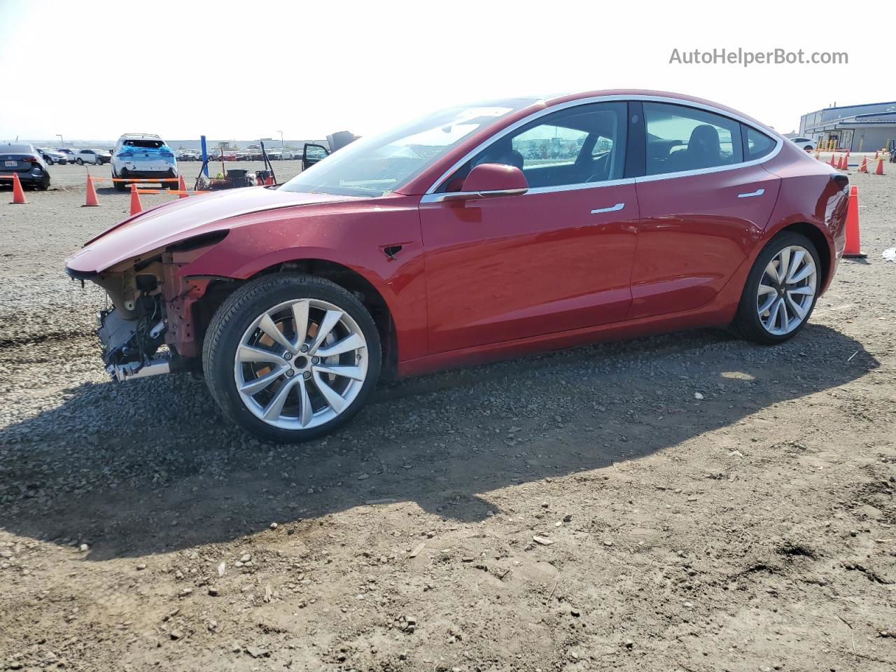 2019 Tesla Model 3  Красный vin: 5YJ3E1EAXKF190710