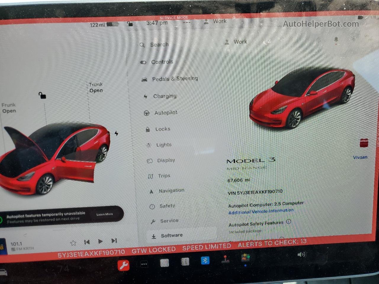 2019 Tesla Model 3  Red vin: 5YJ3E1EAXKF190710