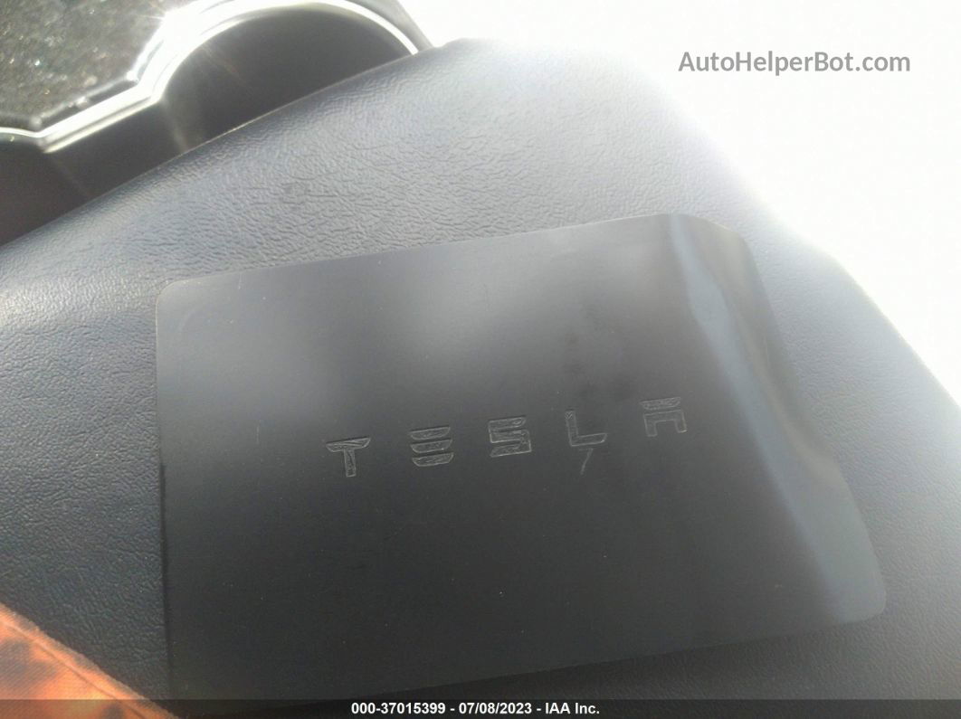 2019 Tesla Model 3 Range White vin: 5YJ3E1EAXKF407673