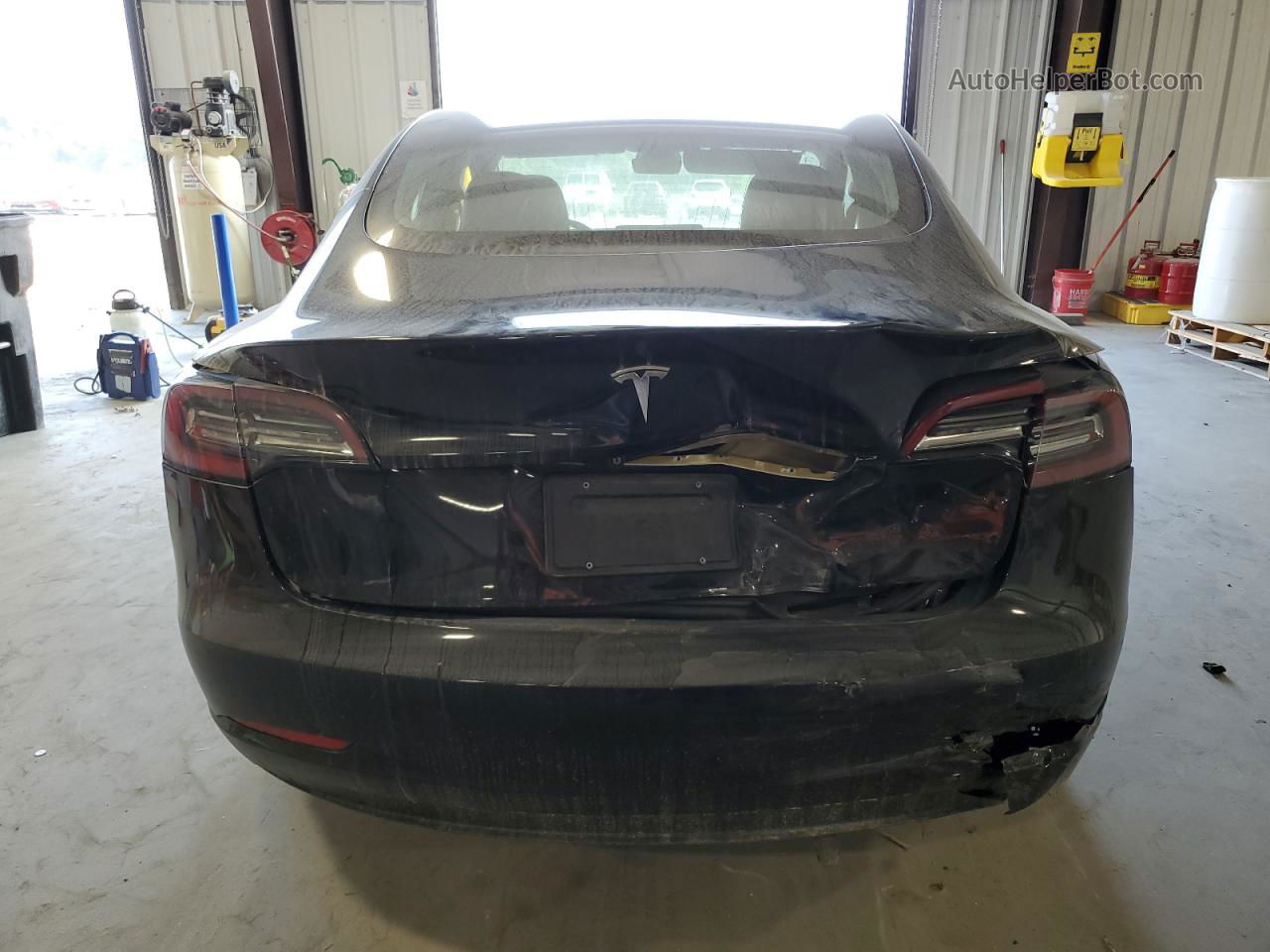 2019 Tesla Model 3  Black vin: 5YJ3E1EAXKF410153