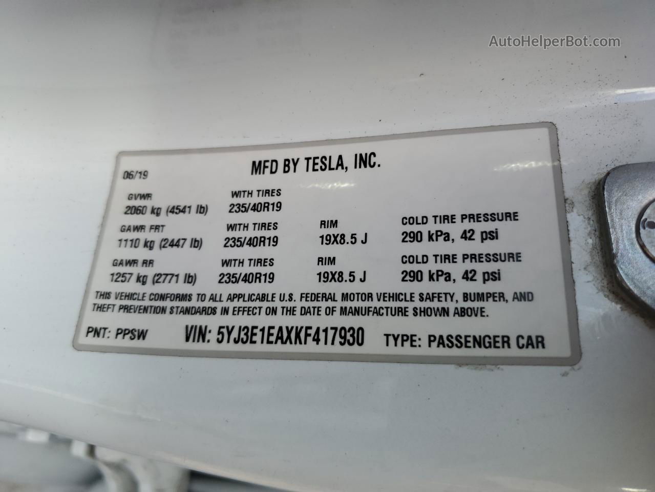 2019 Tesla Model 3  White vin: 5YJ3E1EAXKF417930