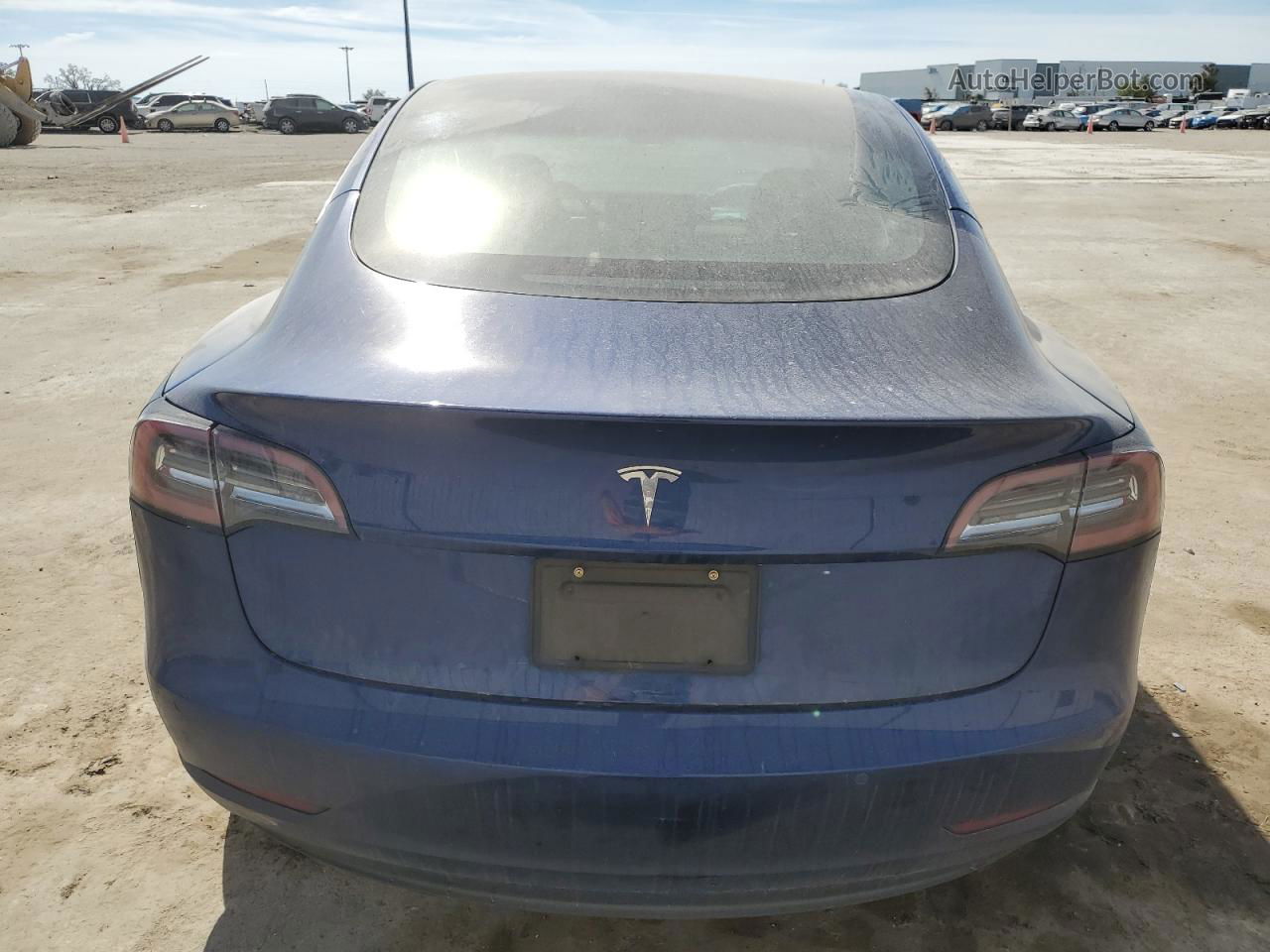 2019 Tesla Model 3  Синий vin: 5YJ3E1EAXKF424943