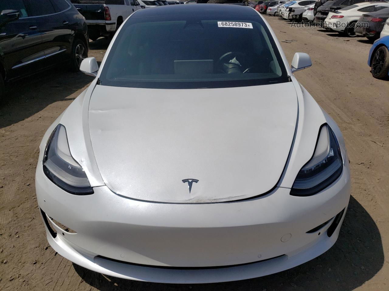 2019 Tesla Model 3  White vin: 5YJ3E1EAXKF425266