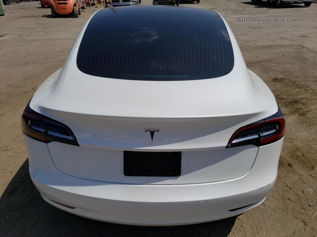 2019 Tesla Model 3  Белый vin: 5YJ3E1EAXKF425266