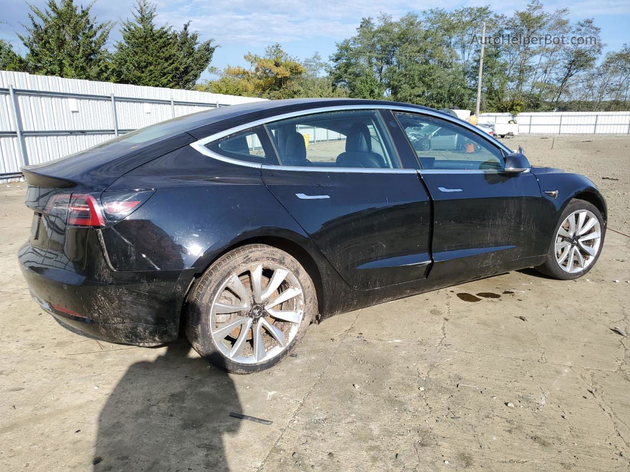 2019 Tesla Model 3  Черный vin: 5YJ3E1EAXKF436154