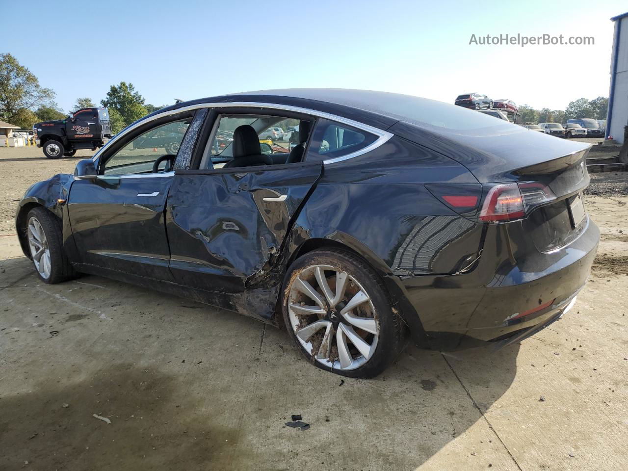 2019 Tesla Model 3  Черный vin: 5YJ3E1EAXKF436154