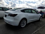 2019 Tesla Model 3  Белый vin: 5YJ3E1EAXKF436400