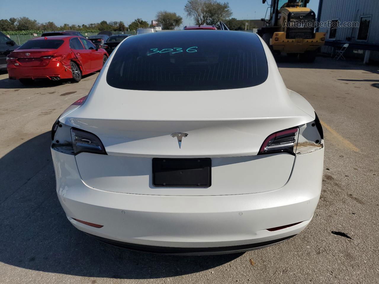 2019 Tesla Model 3  White vin: 5YJ3E1EAXKF436476