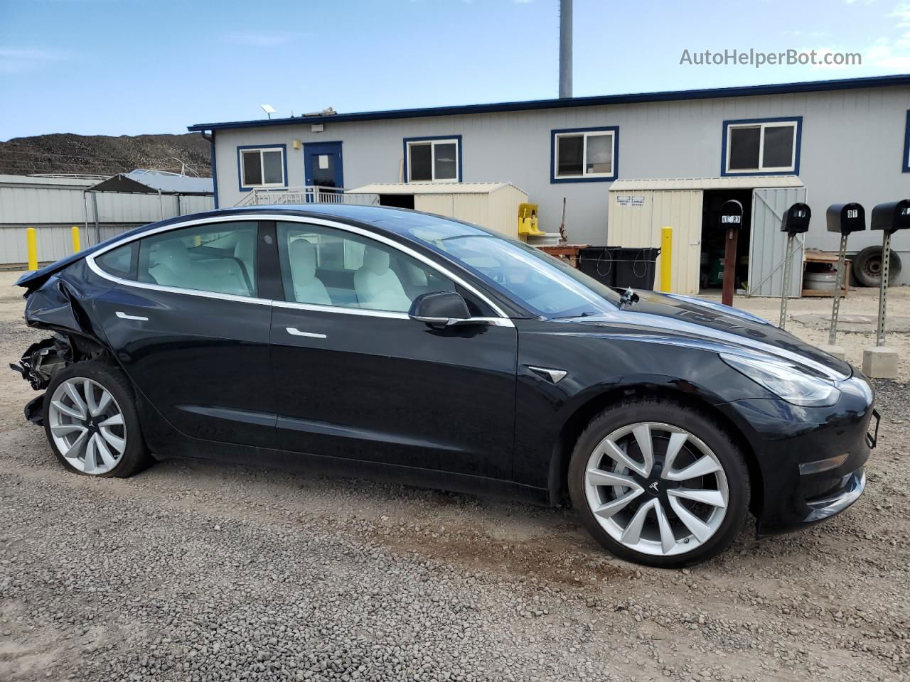 2019 Tesla Model 3  Black vin: 5YJ3E1EAXKF444903