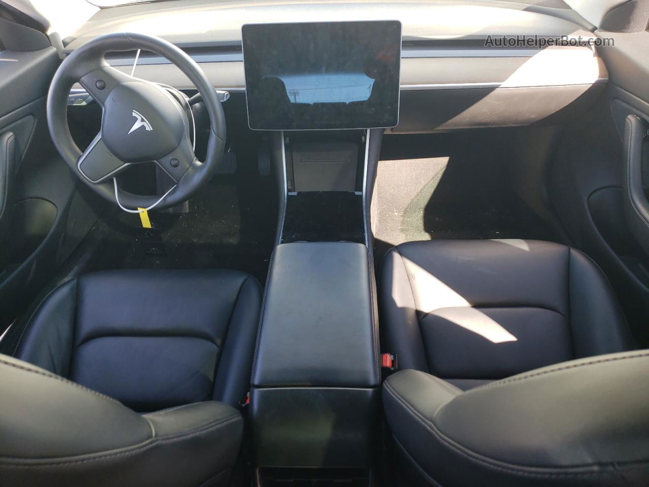 2019 Tesla Model 3  White vin: 5YJ3E1EAXKF447980