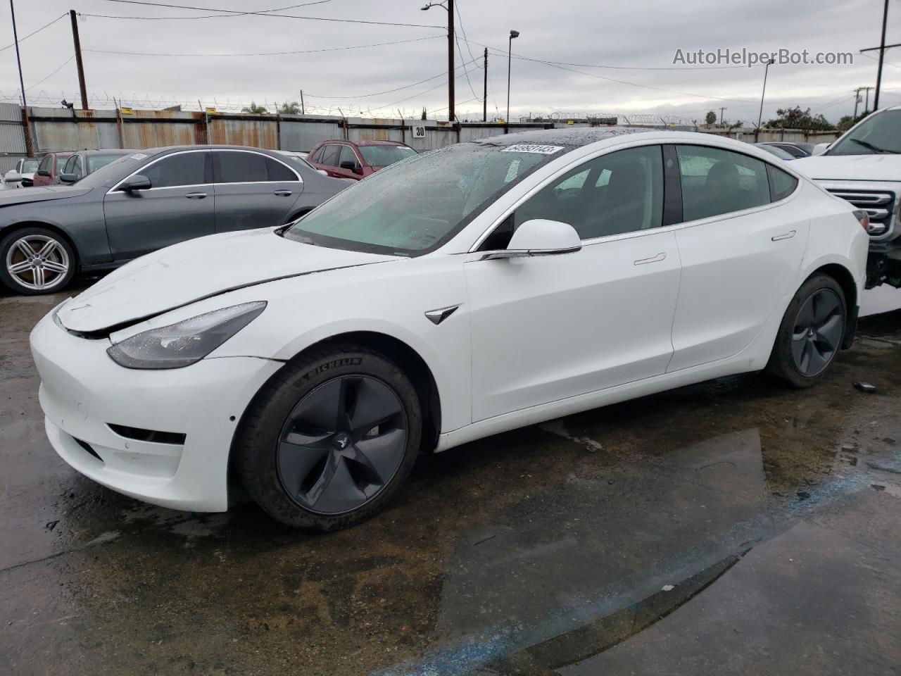 2019 Tesla Model 3  Белый vin: 5YJ3E1EAXKF466741