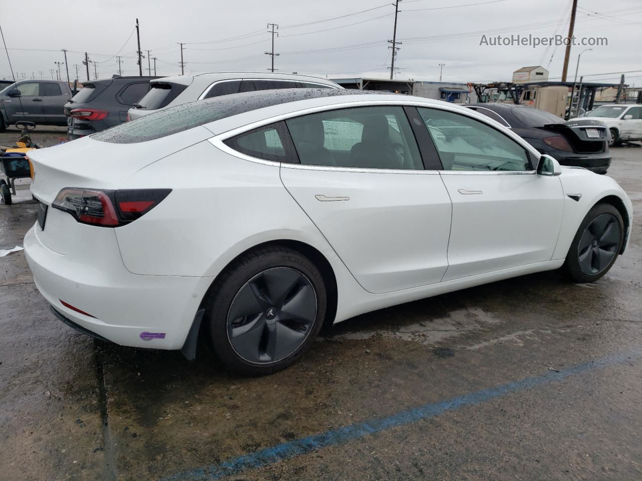 2019 Tesla Model 3  Белый vin: 5YJ3E1EAXKF466741