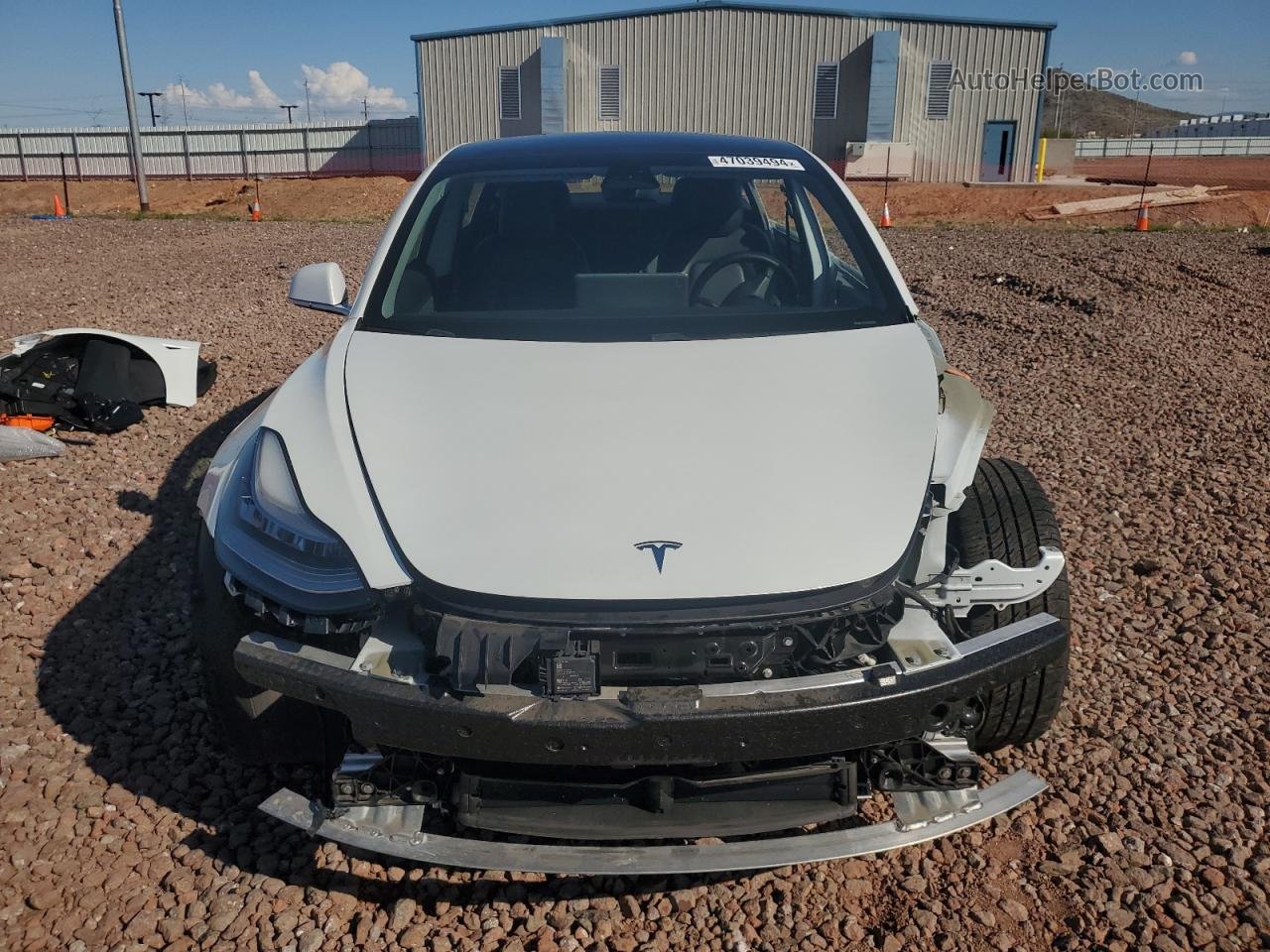 2019 Tesla Model 3  Белый vin: 5YJ3E1EAXKF508163