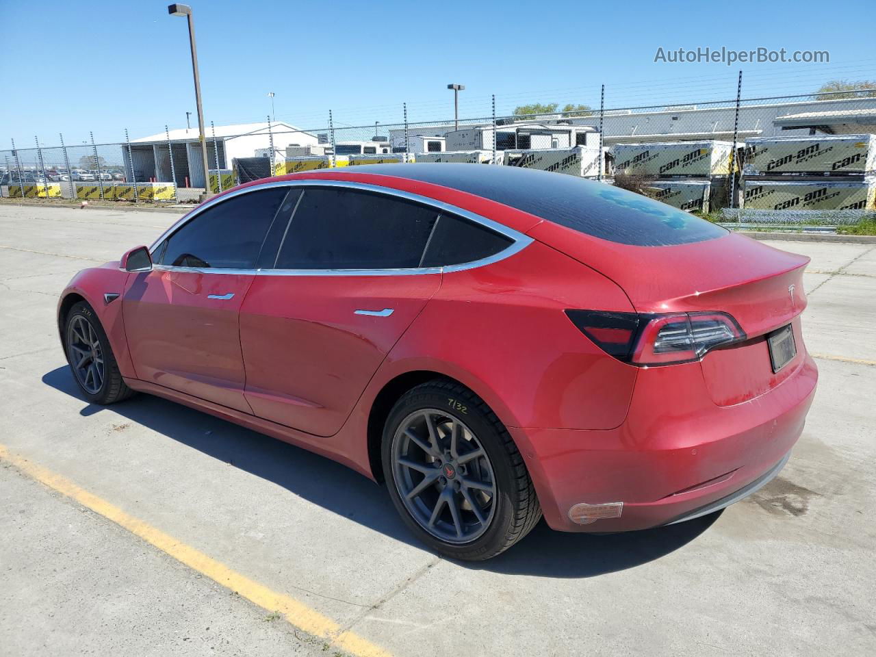 2019 Tesla Model 3  Красный vin: 5YJ3E1EAXKF508972