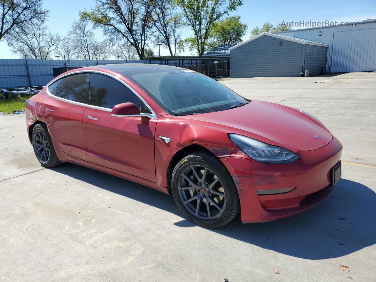 2019 Tesla Model 3  Красный vin: 5YJ3E1EAXKF508972