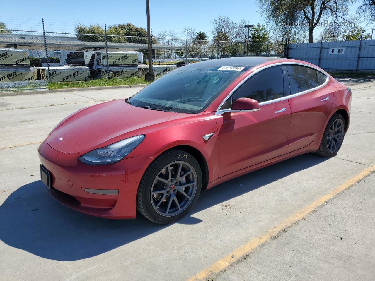 2019 Tesla Model 3  Red vin: 5YJ3E1EAXKF508972