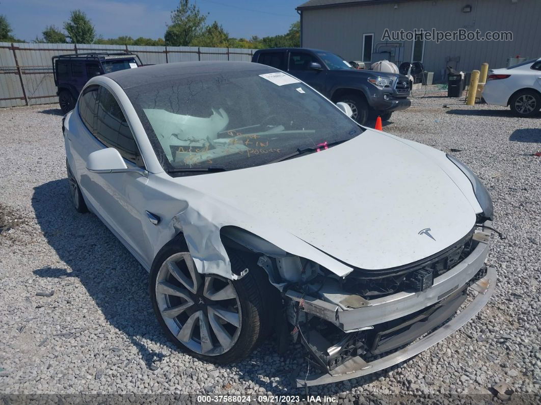 2019 Tesla Model 3 Range White vin: 5YJ3E1EAXKF529823