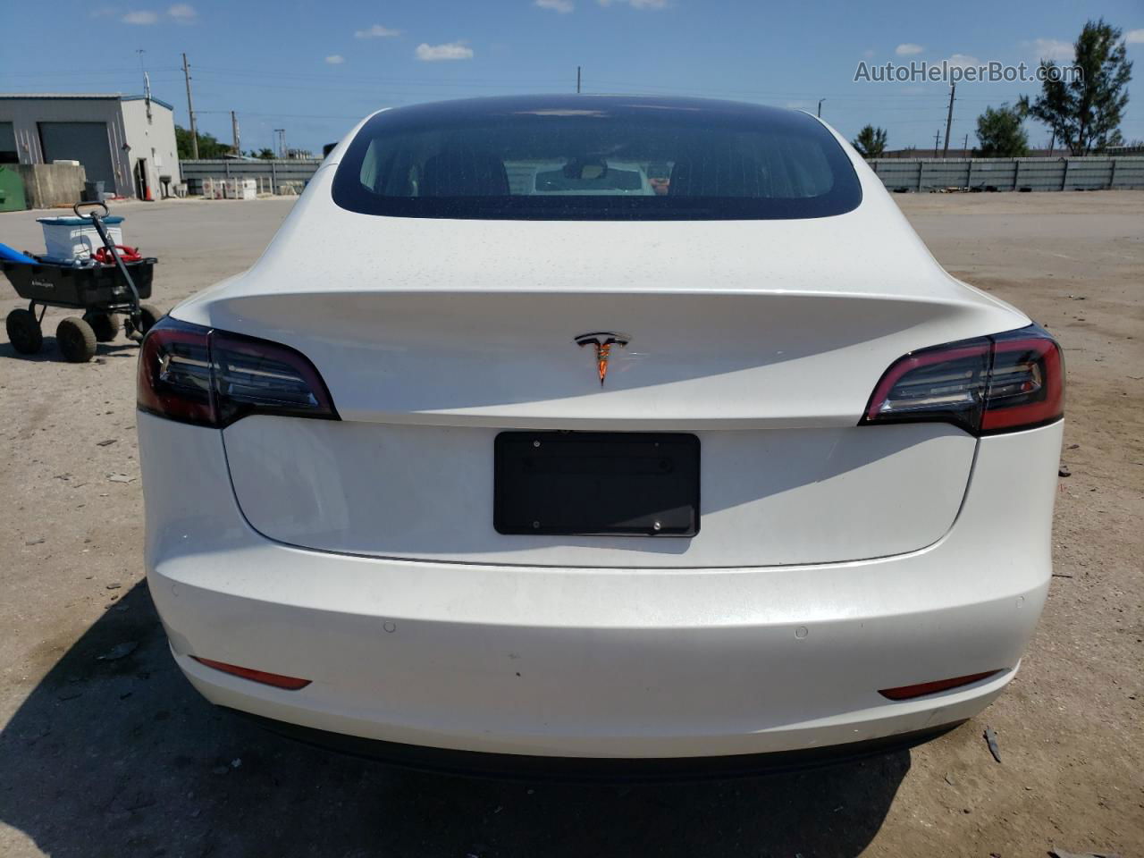 2020 Tesla Model 3  White vin: 5YJ3E1EAXLF504261