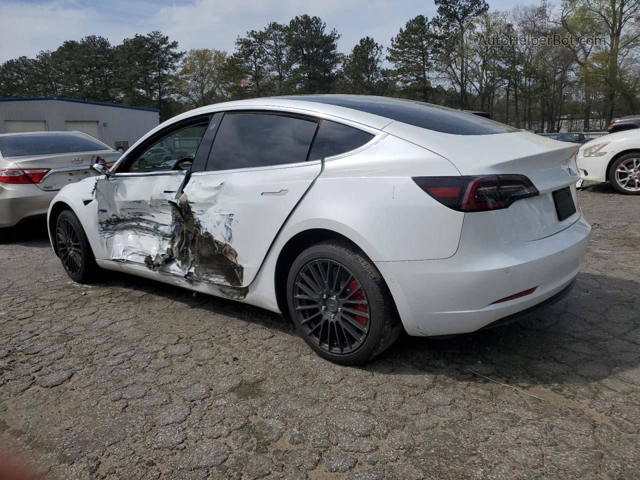 2020 Tesla Model 3  White vin: 5YJ3E1EAXLF737654