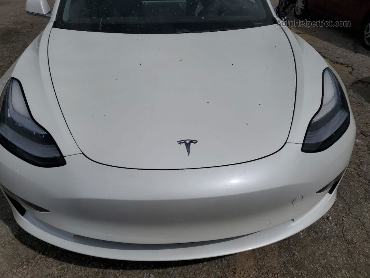 2020 Tesla Model 3  Белый vin: 5YJ3E1EAXLF737654