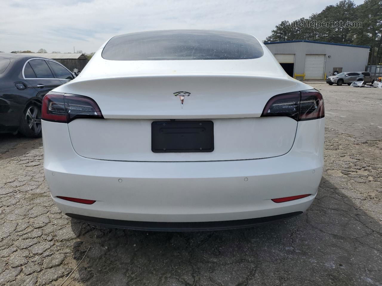 2020 Tesla Model 3  White vin: 5YJ3E1EAXLF737654