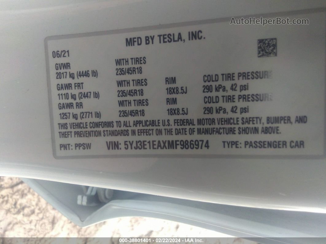 2021 Tesla Model 3 Standard Range Plus Rear-wheel Drive White vin: 5YJ3E1EAXMF986974