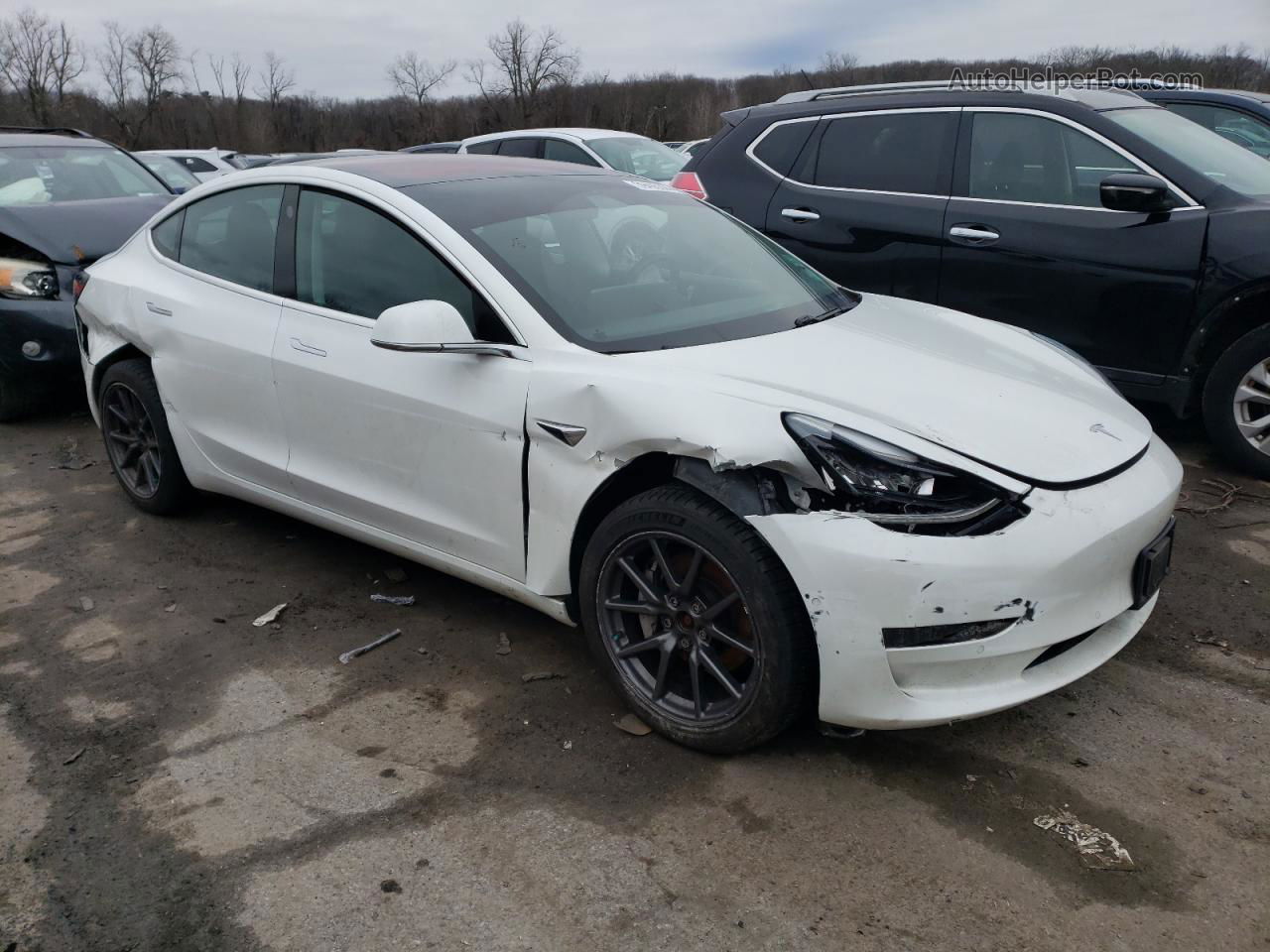 2018 Tesla Model 3  White vin: 5YJ3E1EB0JF108443