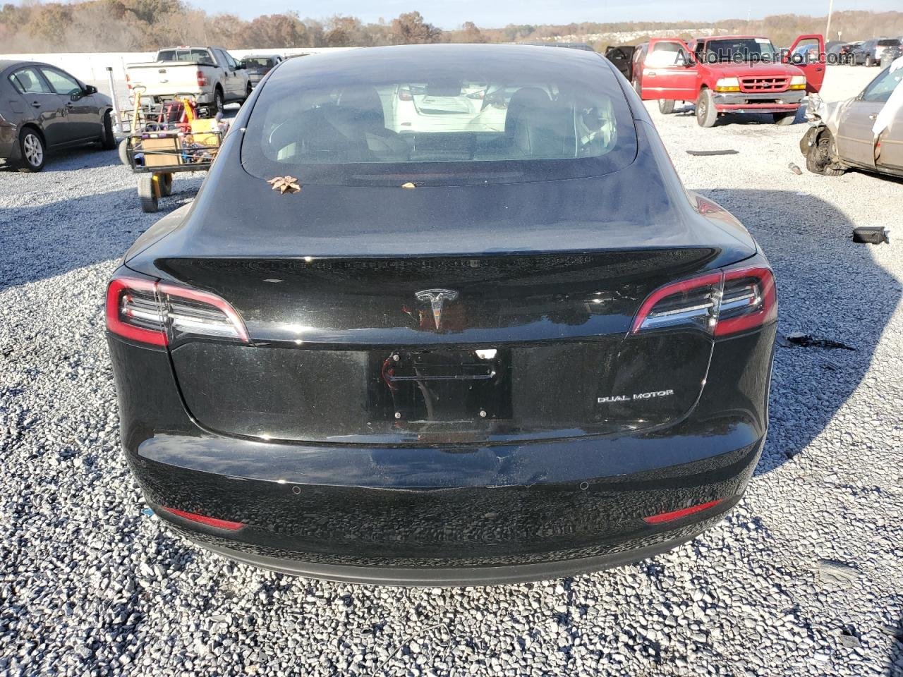 2018 Tesla Model 3  Черный vin: 5YJ3E1EB0JF118938