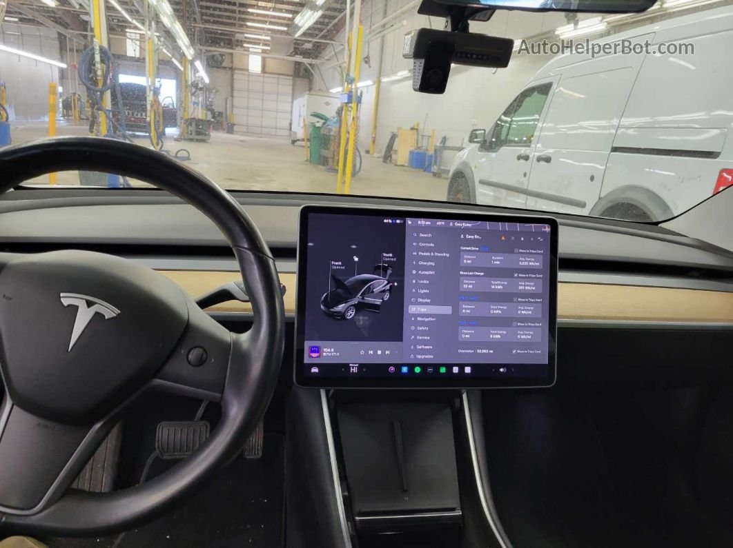 2019 Tesla Model 3 Long Range/performance White vin: 5YJ3E1EB0KF193429